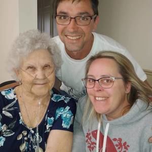 Meet your Posher, Beth